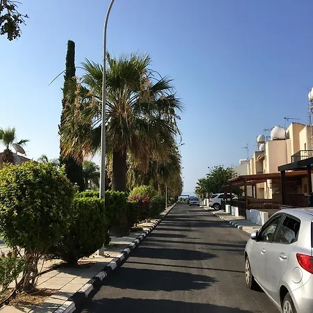 Casa vacanze Kermia Beach Bungalow 1 Larnaca