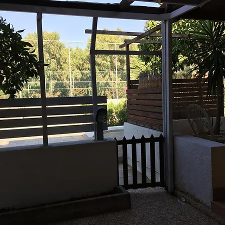 Kermia Beach Bungalow 1 Λάρνακα