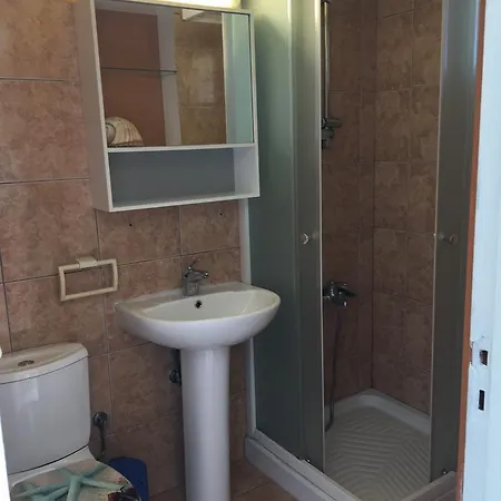 Kermia Beach Bungalow 1 * Λάρνακα